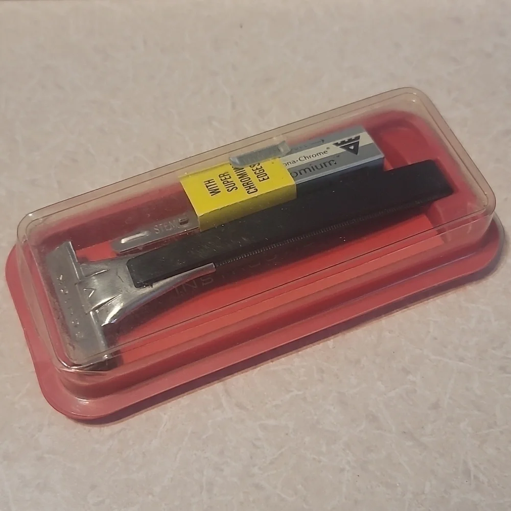 SCHICK Vintage Ejector 1950's 1960's Razor